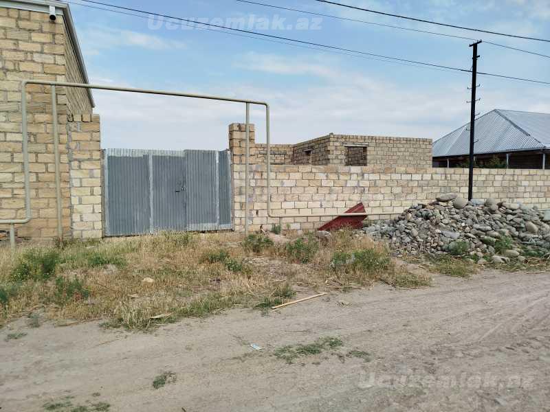 satilir-2-otaqli-heyet-evi-villa-gence-sevinc-qesebesi