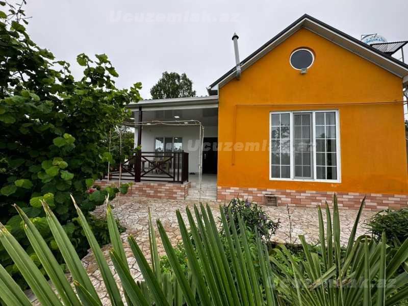 kiraye-gunluk-4-otaqli-heyet-evi-villa-xacmaz-nabran-malibu-ulduz-isdirahet-merkezl