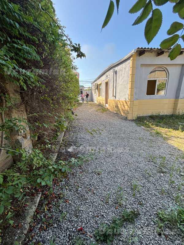 satilir-4-otaqli-heyet-evi-villa-baki-sabuncu-rayonu-mastaga-zabrat-yolu-ustund