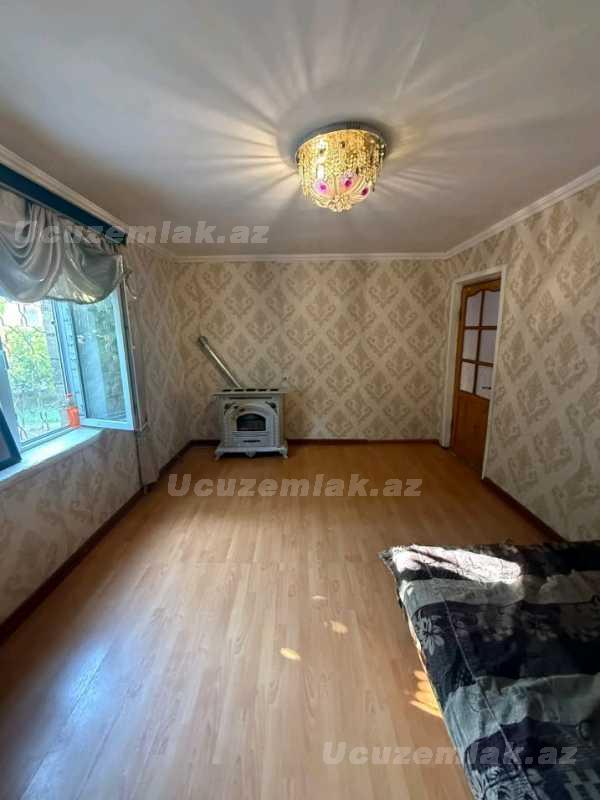 kiraye-ayliq-3-otaqli-heyet-evi-villa-baki-sebail-rayonu-badamdar-qes-badamdar-3-cu-massivde-adelni